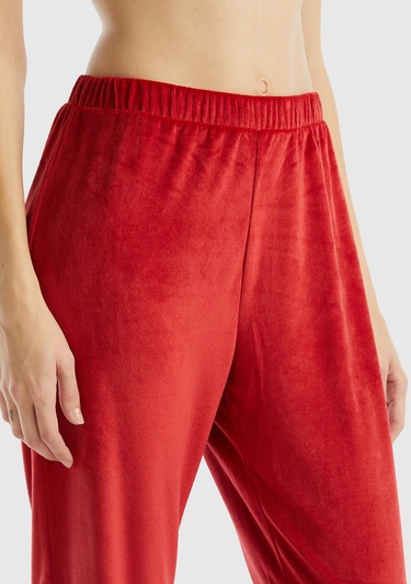  Kadın Kırmızı Çizgi Detaylı V Yaka Pijama Takımı