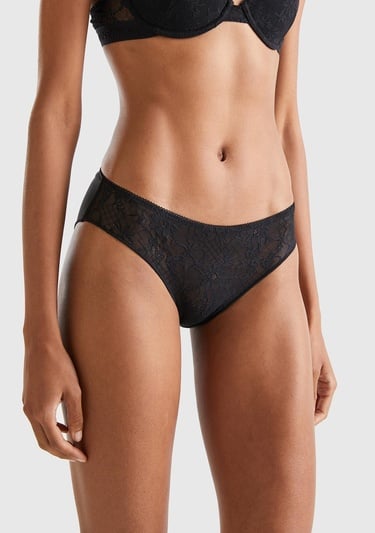  Kadın Siyah Dantelli Slip Külot