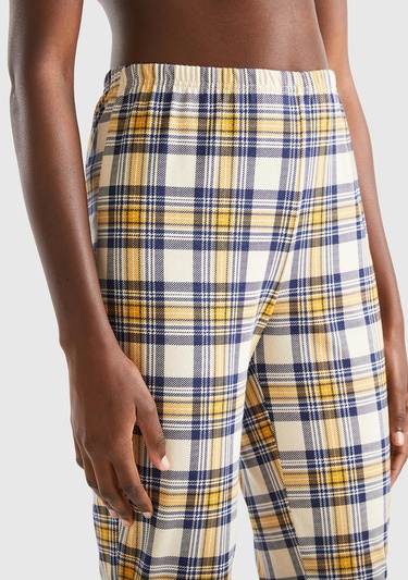  Kadın Krem Ekoseli Hayvan Baskılı Pijama Takımı