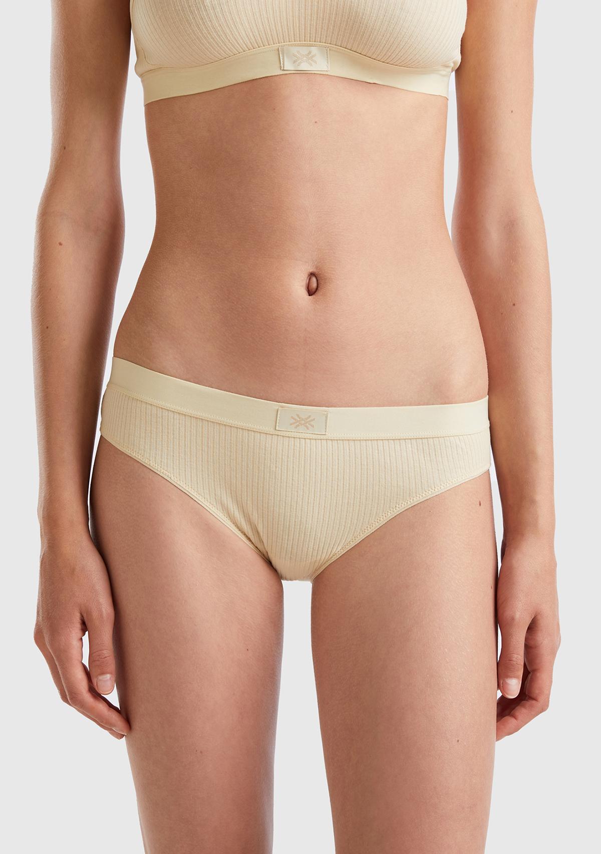  Kadın Bej Benetton Logolu Hipster Külot