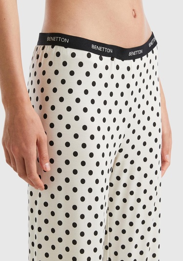  Kadın Krem Tamamı Puantiye Desenli Viskoz Karışımlı Pijama Takımı