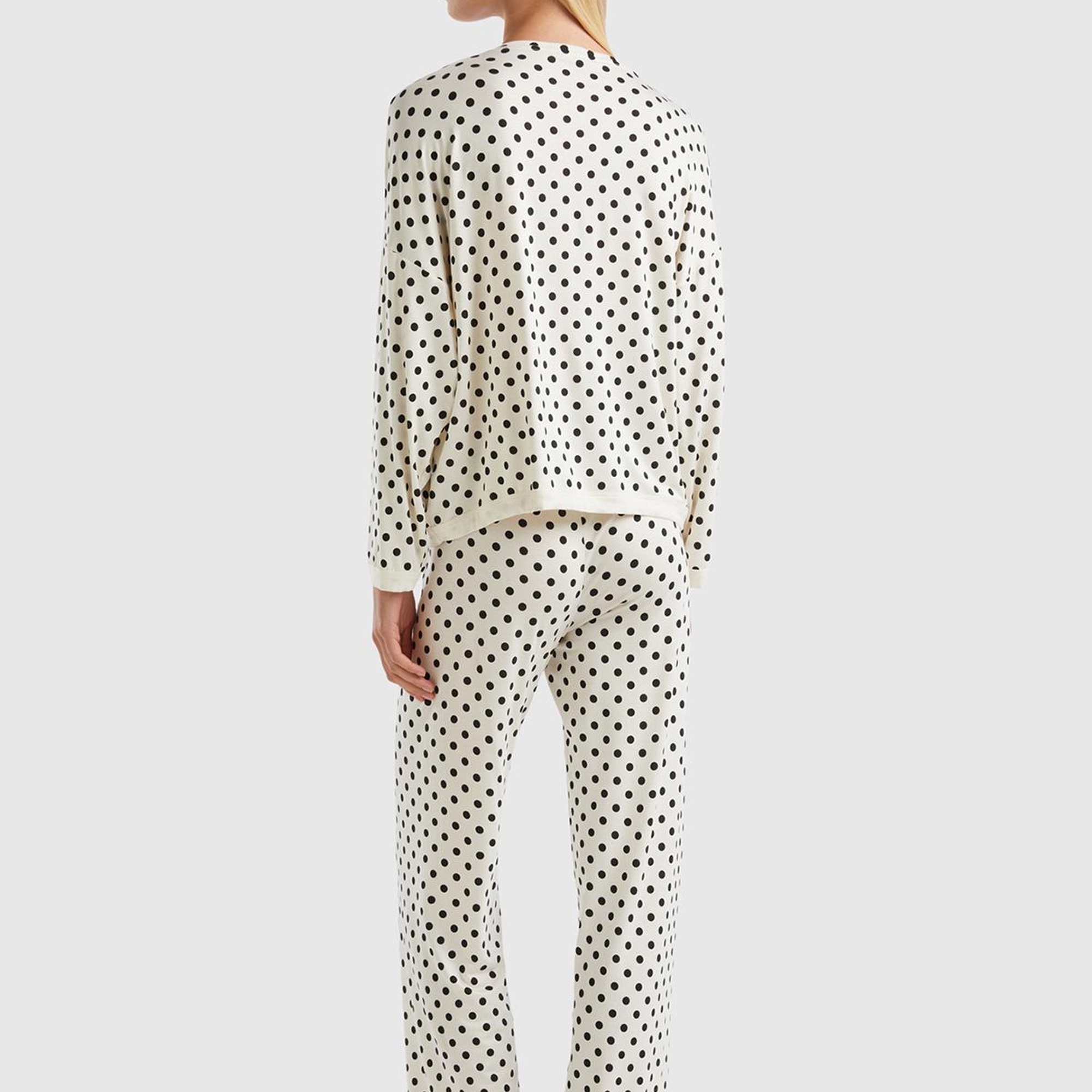 Kadın Krem Tamamı Puantiye Desenli Viskoz Karışımlı Pijama Takımı