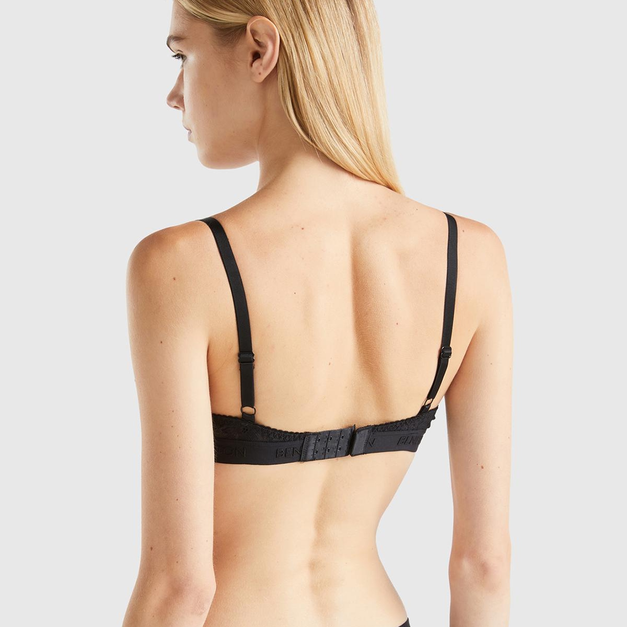 Kadın Siyah Dantelli Sütyen