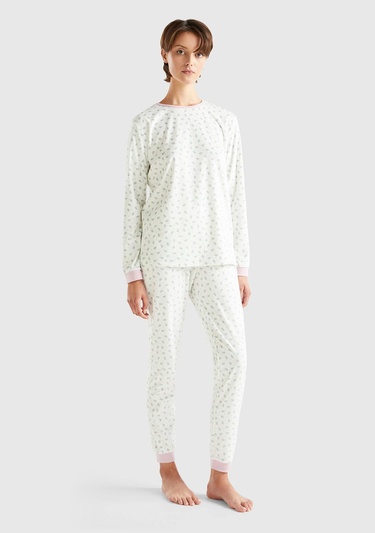  Kadın Krem Tamamı Desenli Pijama Üst