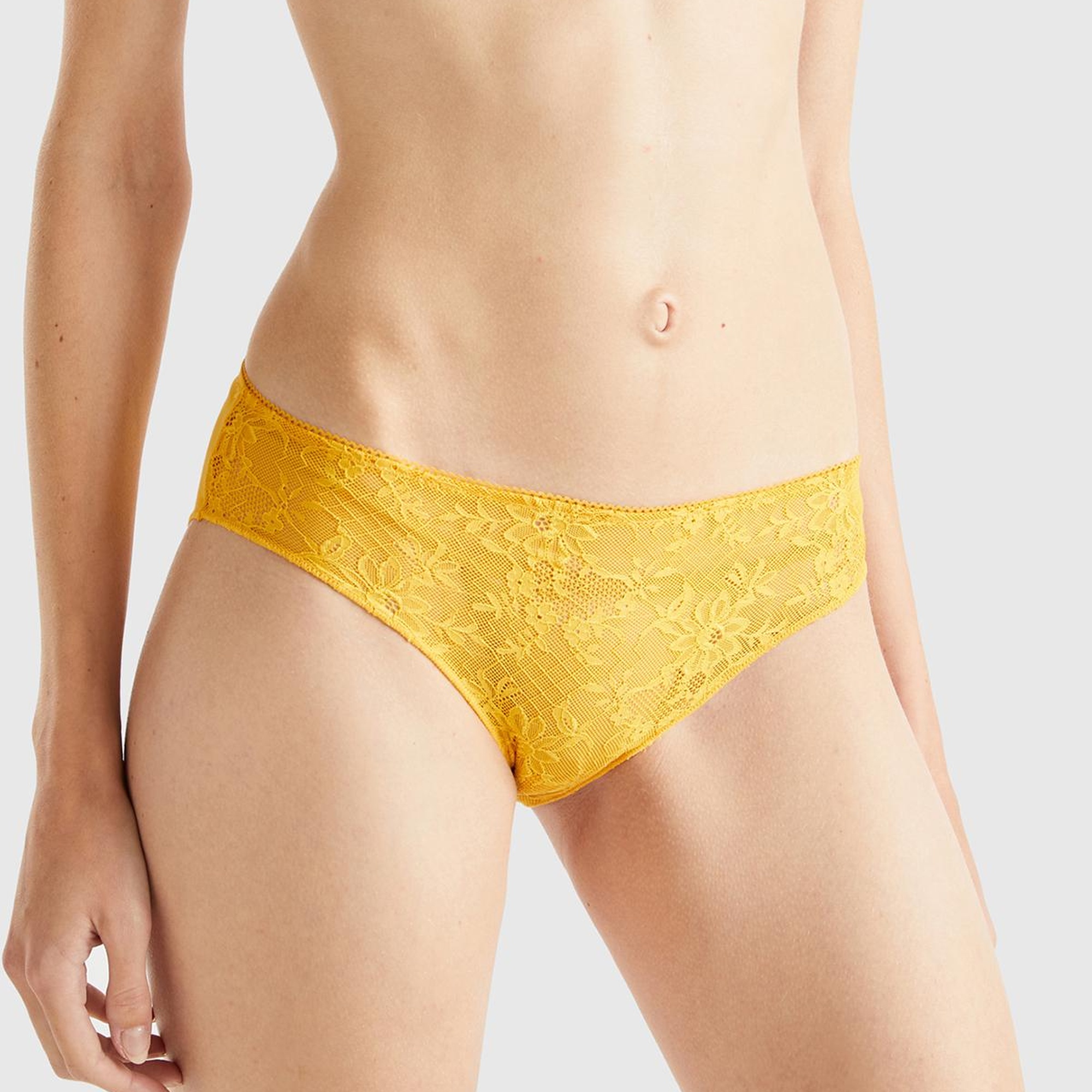 Kadın Hardal Dantelli Slip Külot