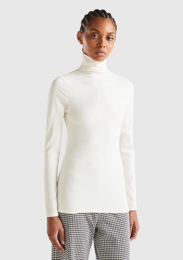  Kadın Krem Viskoz Karışımlı Balıkçı Yaka Ribanalı T-Shirt