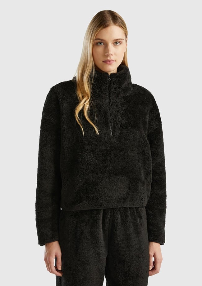  Kadın Siyah Yarım Fermuarlı Peluş Crop Sweatshirt