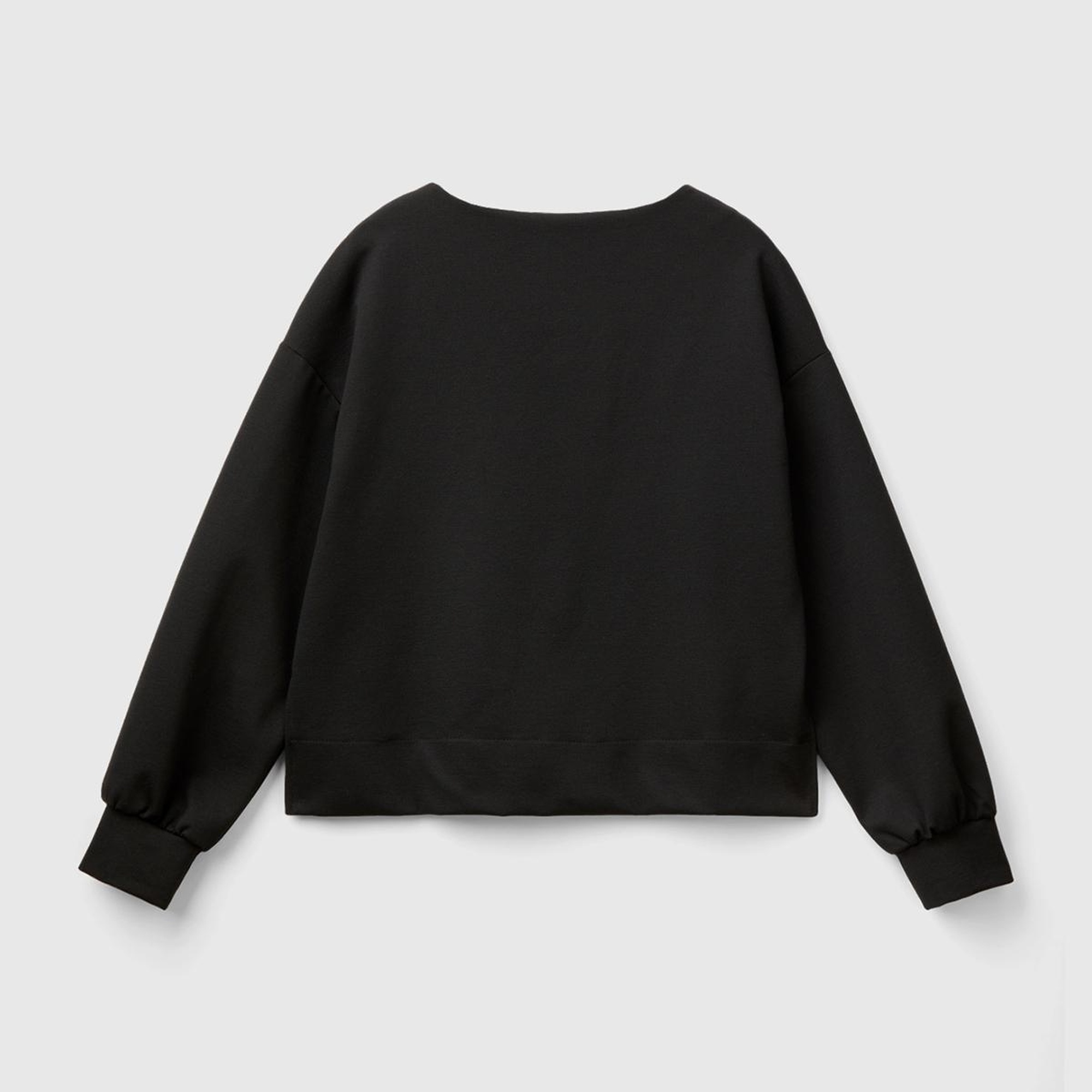 Kadın Siyah Yanlarında Yırtmaç Detaylı Viskoz Karışımlı Sweatshirt