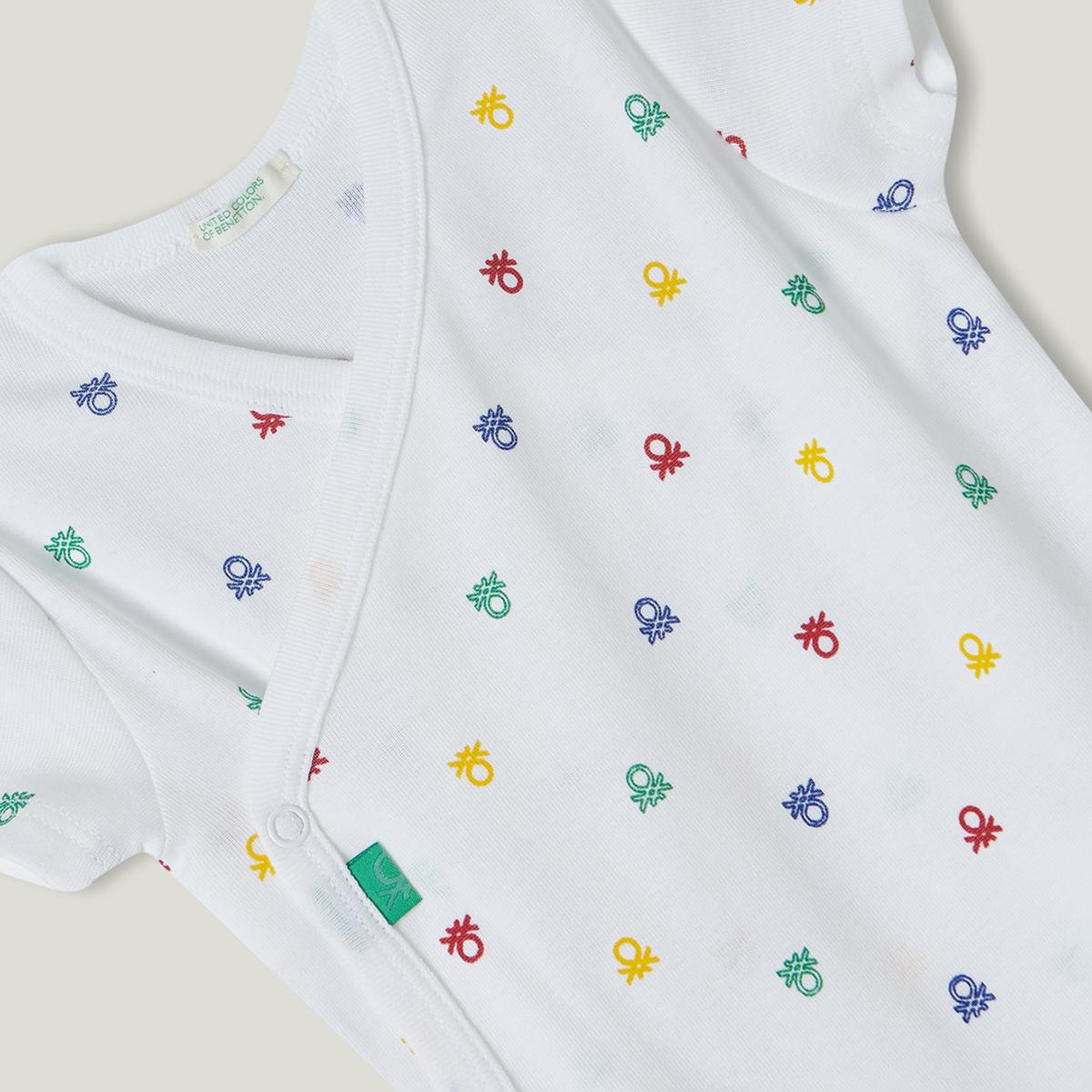 Bebek Beyaz Mix Desenli V Yaka 2'li Tulum