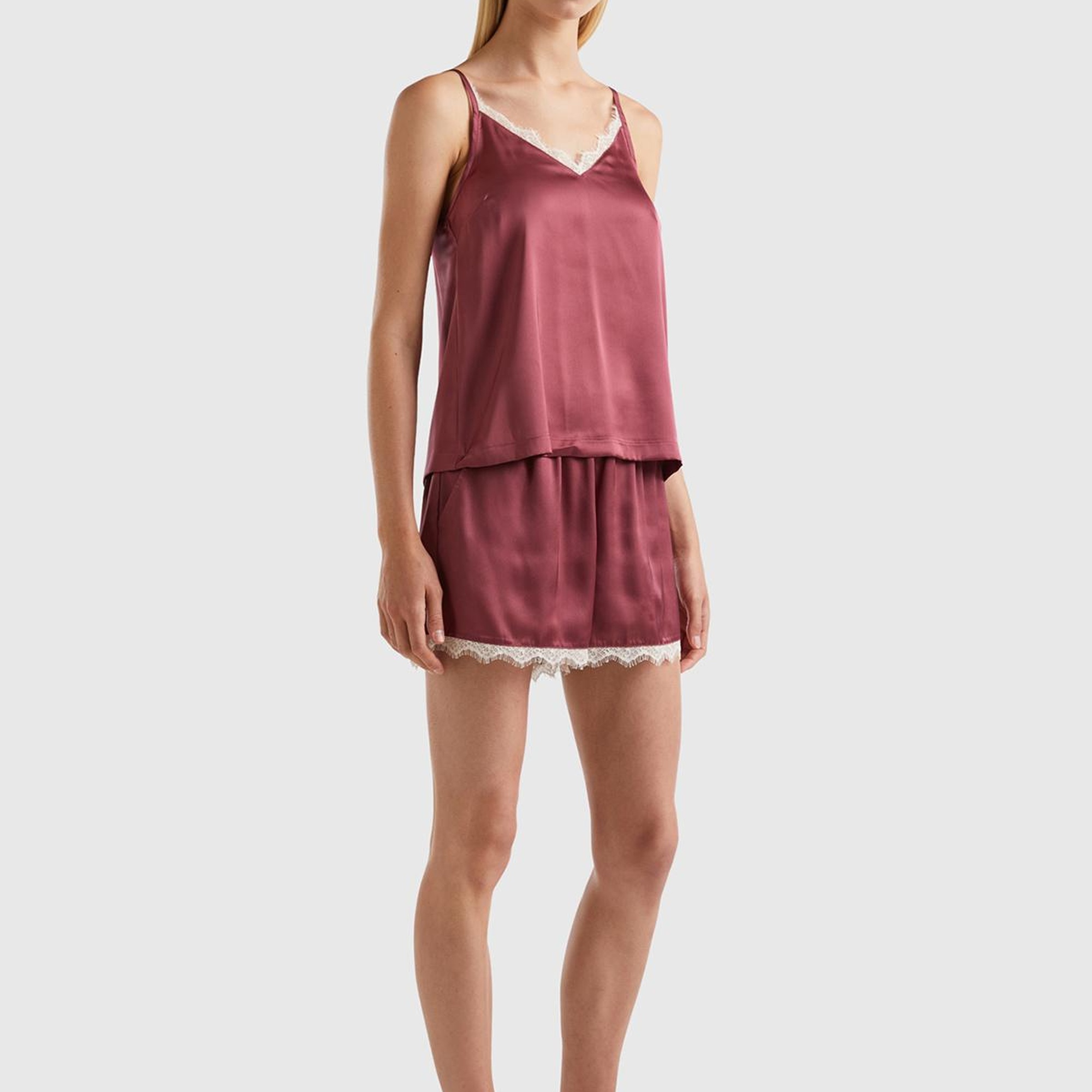 Kadın Bordo Dantel Detaylı Pijama Şort