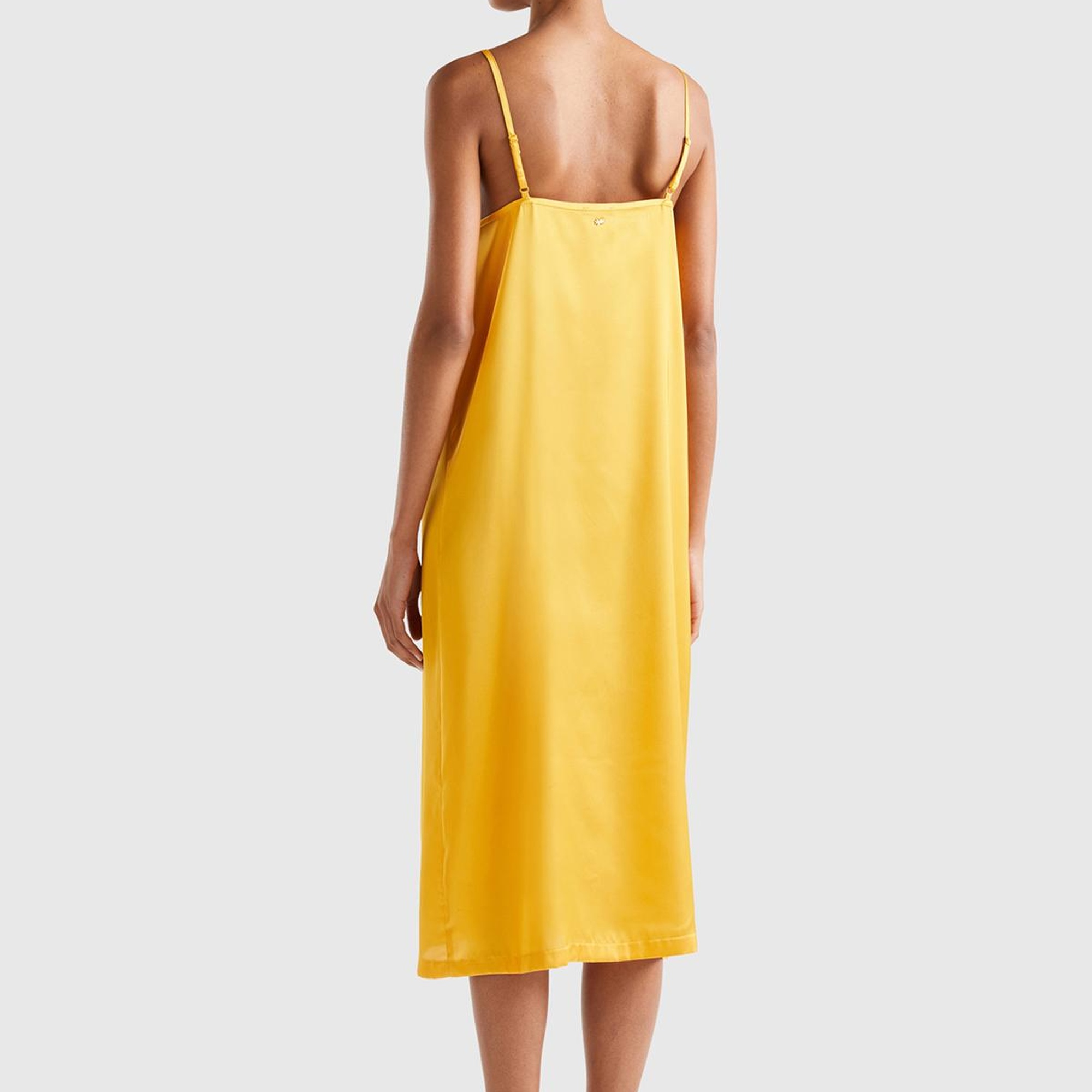 Kadın Hardal Yakası Dantel Detaylı Saten Gecelik