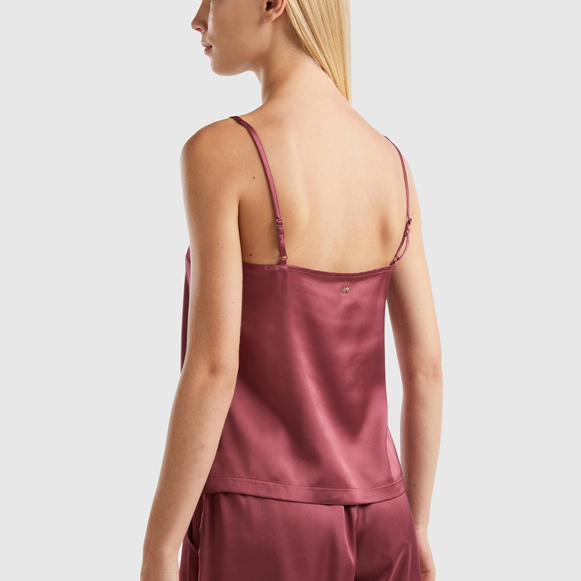 Kadın Bordo Yakası Dantelli Askılı Pijama Üst