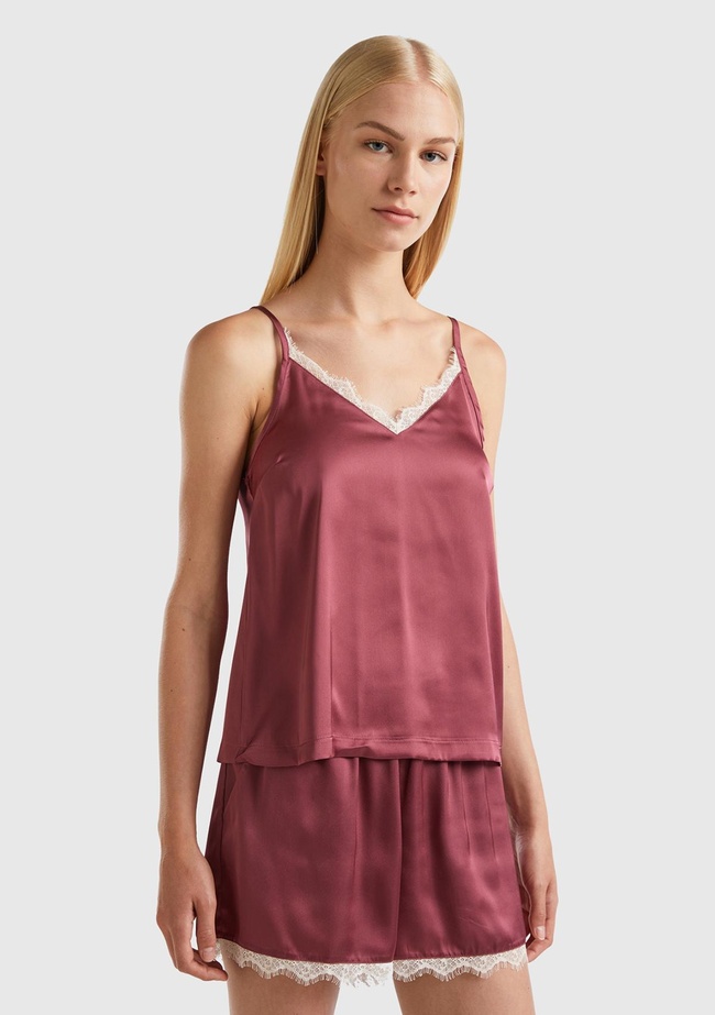  Kadın Bordo Yakası Dantelli Askılı Pijama Üst