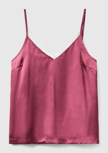  Kadın Bordo Yakası Dantelli Askılı Pijama Üst