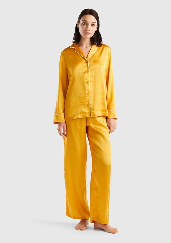  Kadın Hardal Saten Pijama Takımı