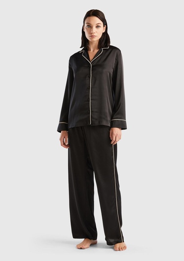  Kadın Siyah Saten Pijama Takımı