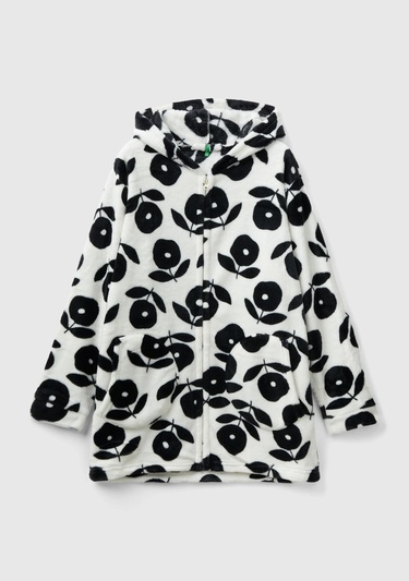  Kadın Krem Tamamı Çiçek Desenli Sabahlık