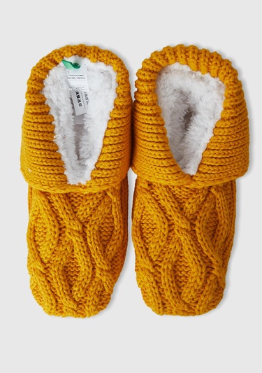  Kadın Hardal İşlemeli Peluş Panduf