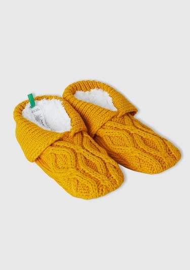  Kadın Hardal İşlemeli Peluş Panduf