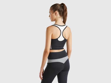  Kadın Siyah Önü Logo Baskılı Kontrast Renk Detaylı Crop Atlet