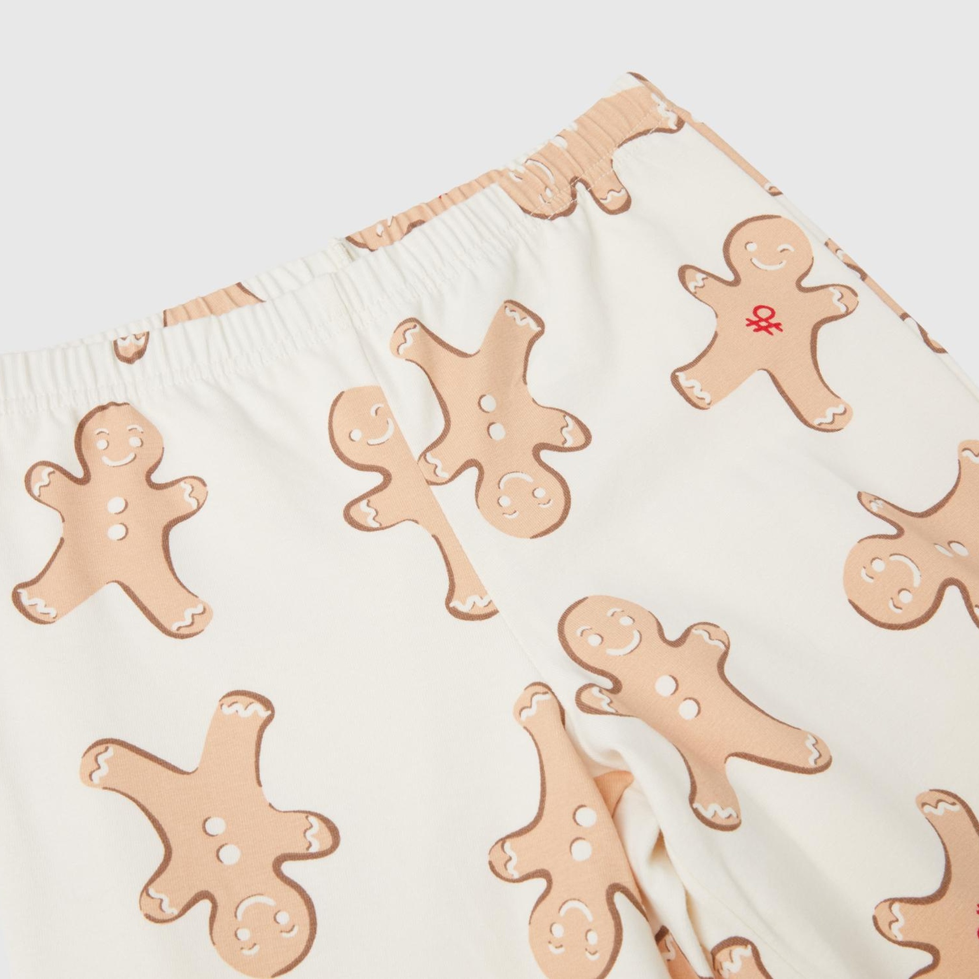 Kız Çocuk Krem Üstü Fırfırlı Altı Elastik Belli Baskılı Pijama Takımı