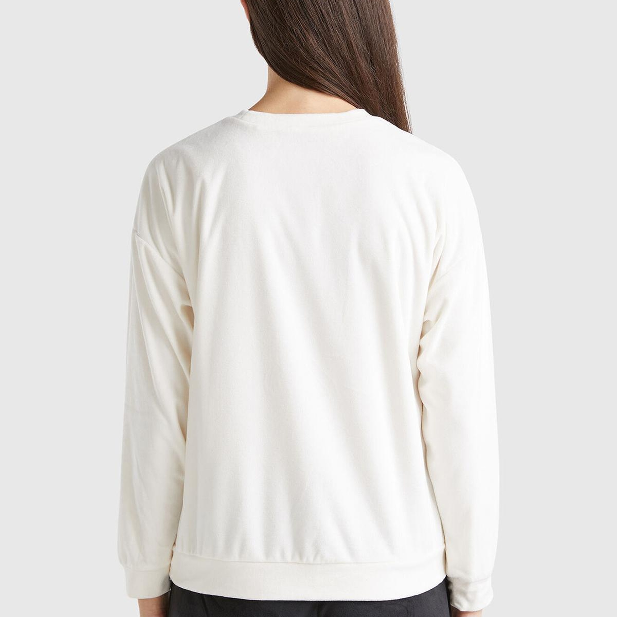 Kadın Krem Kol Ucu Logo Etiketli Önü Baskılı Pijama Üstü