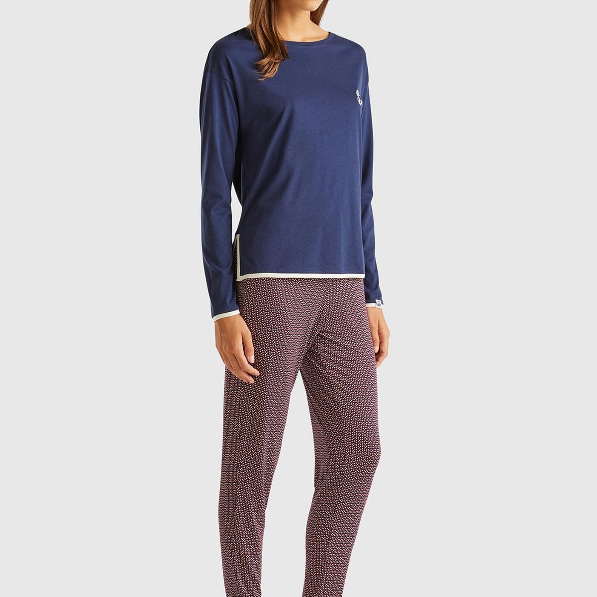 Kadın Lacivert Pamuk ve Viskoz Karışımlı Göğsü İşlemeli Uzun Kollu Pijama Üstü