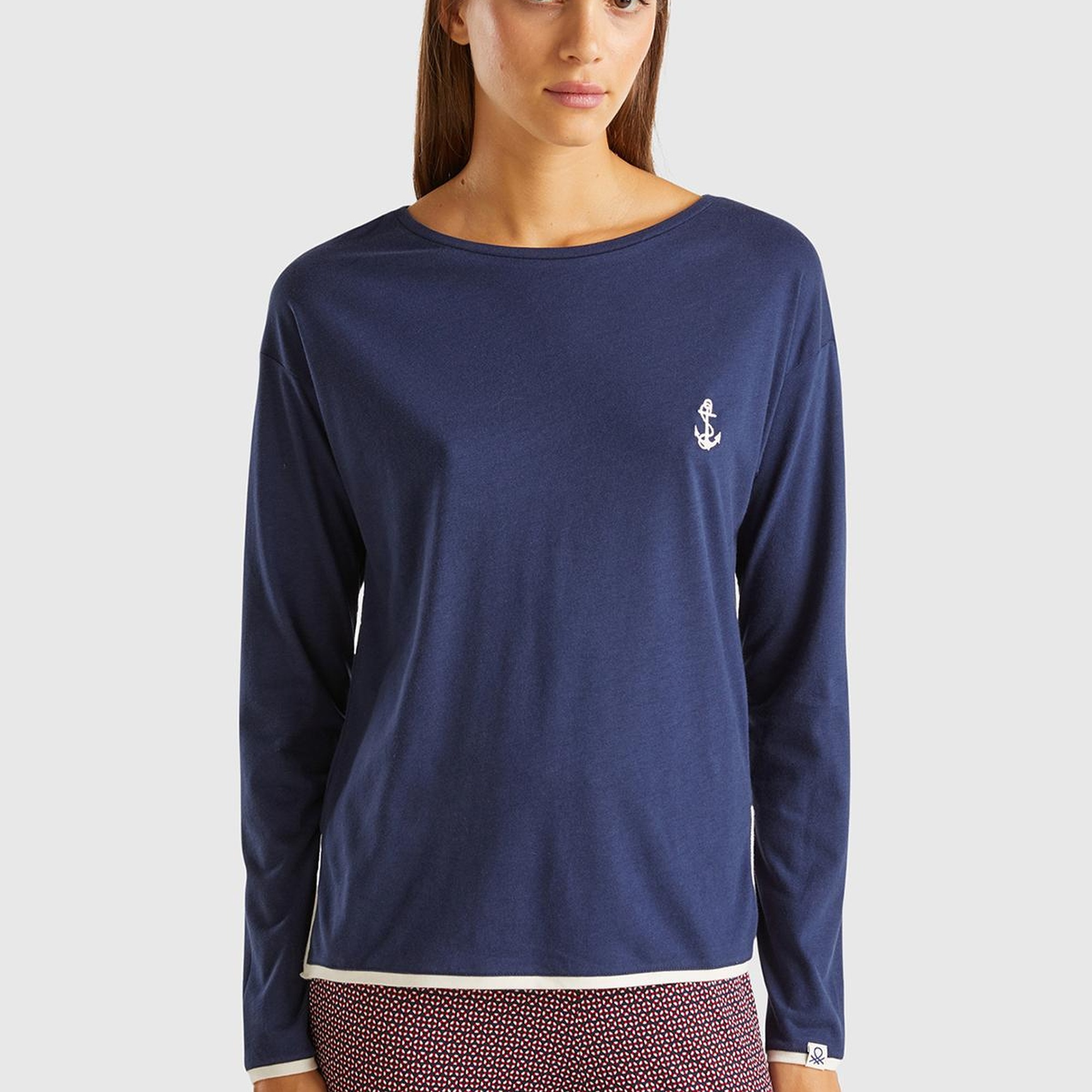 Kadın Lacivert Pamuk ve Viskoz Karışımlı Göğsü İşlemeli Uzun Kollu Pijama Üstü