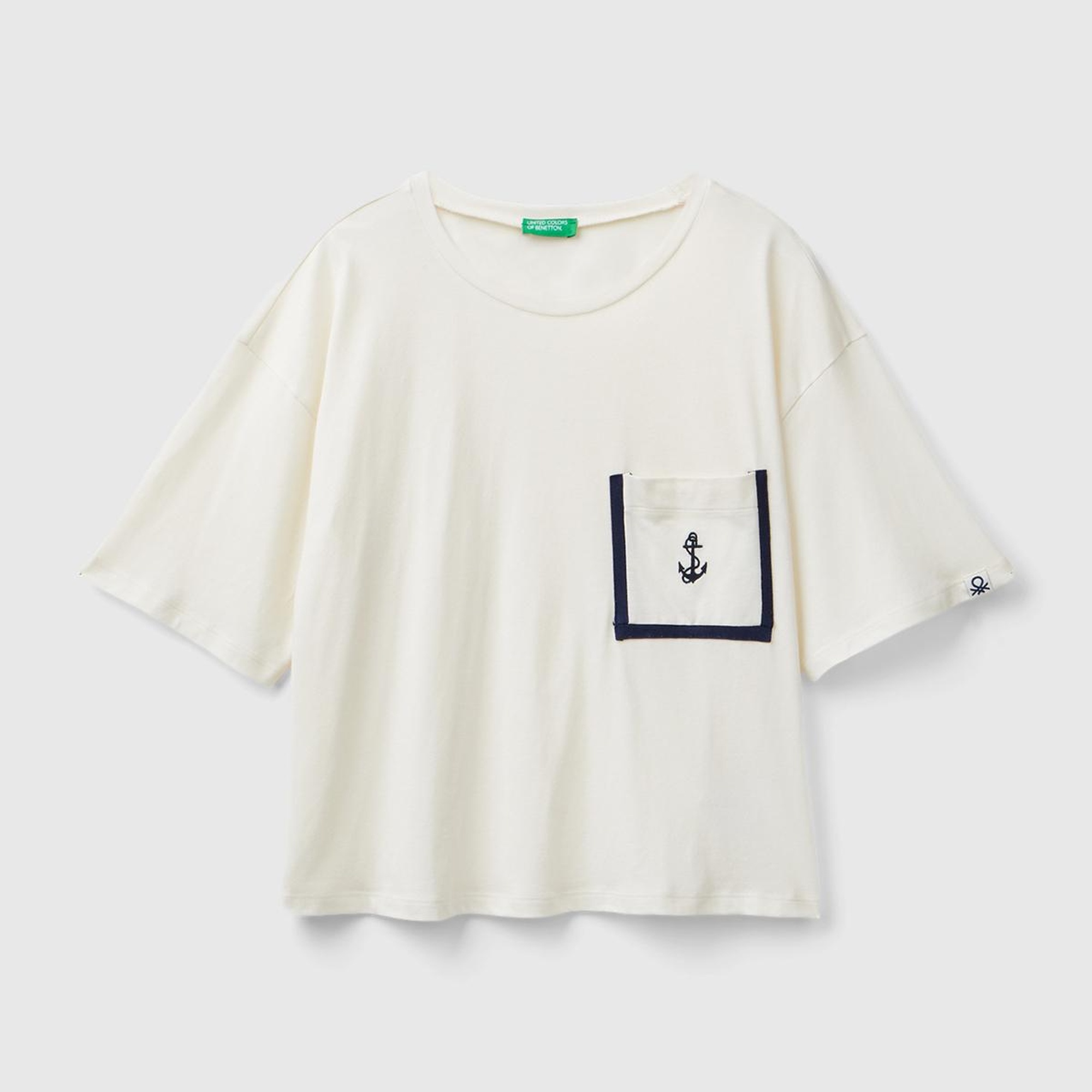 Kadın Krem Pamuk ve Viskoz Karışımlı Göğüs Cebi İşlemeli T-Shirt