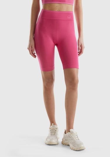 Kadın Fuşya Önü Logo İşlemeli Kısa Sporcu Taytı