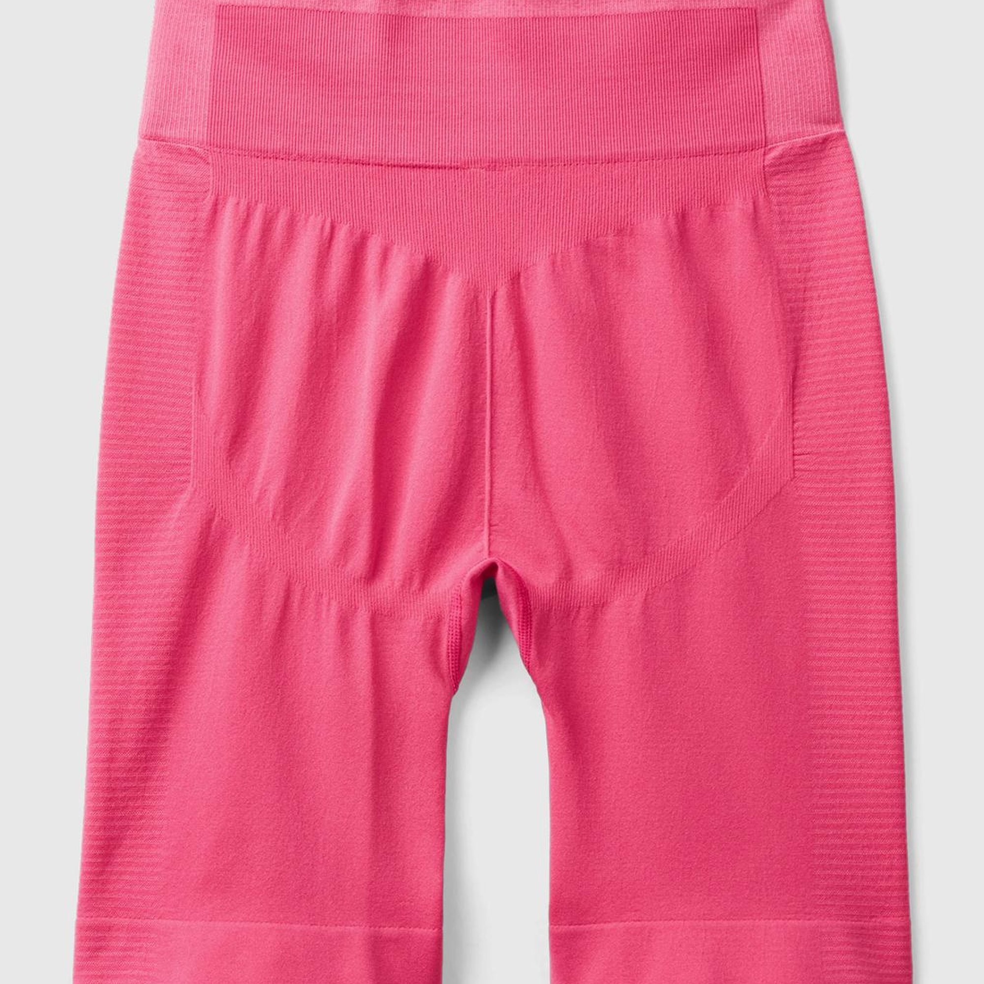 Kadın Fuşya Önü Logo İşlemeli Kısa Sporcu Taytı