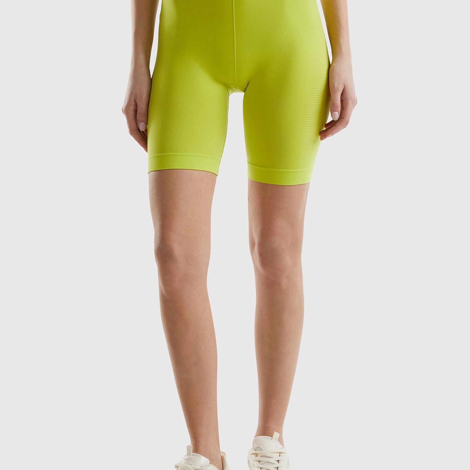 Kadın Neon Yeşil Önü Logo İşlemeli Kısa Sporcu Taytı