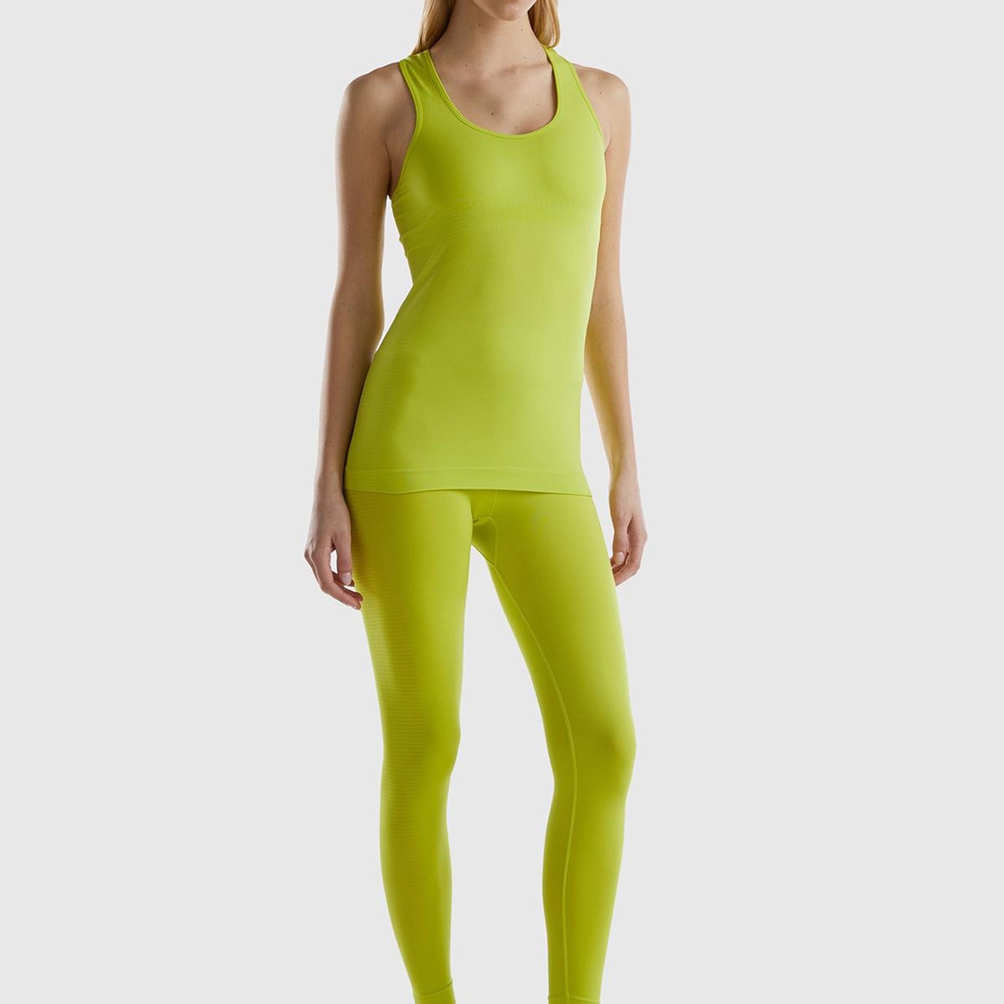 Kadın Neon Yeşil Arkası Logo İşlemeli Askı Detaylı Destekli Sporcu Üst