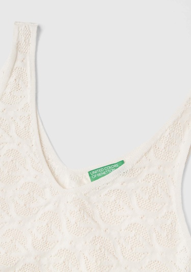  Kadın Krem %100 Pamuk Tamamı Desenli Derin V Yaka Sıfır Kol Bluz