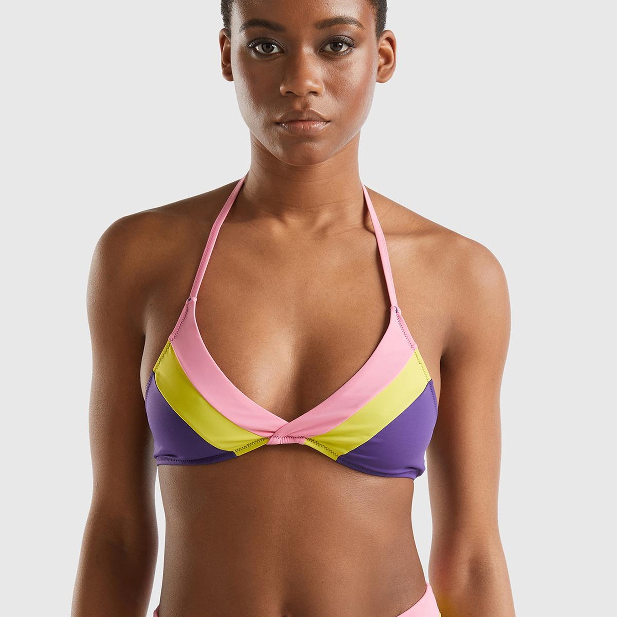 Kadın Mor Mix Renk Bloklu Boyundan Bağlamalı Üçgen Bikini Üstü