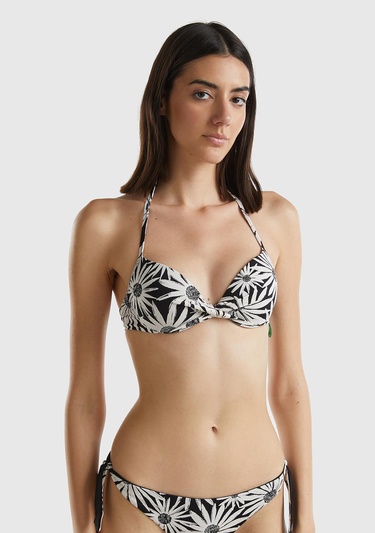  Kadın Beyaz Mix Tamamı Desenli Göğsü Büzgülü Arkadan Bağlamalı Bikini Üstü