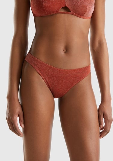  Kadın Bordo Arkası Logo İşlemeli Bikini Altı