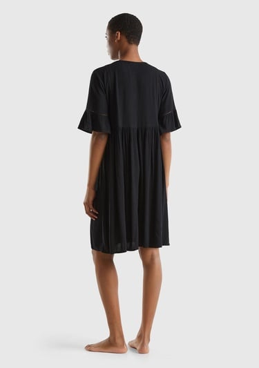  Kadın Siyah %100 Viskoz Kolları Fırfırlı Derin V Yaka Kısa Elbise