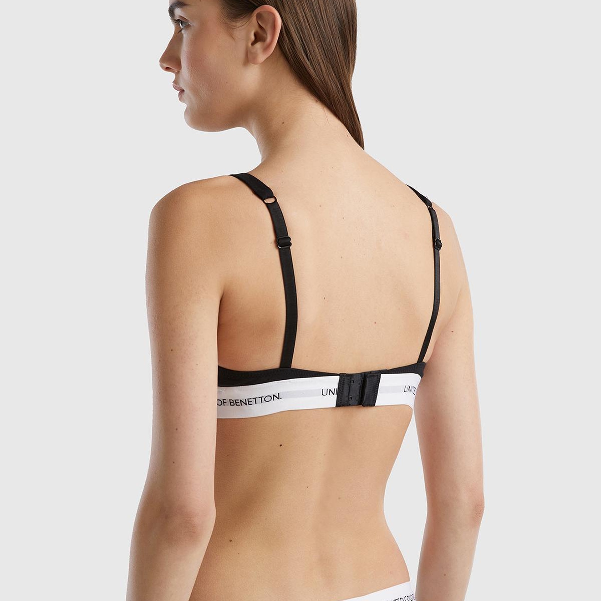 Kadın Siyah Pamuk Karışımlı Göğüs Altı Parlak Logo Baskılı Üçgen Sütyen