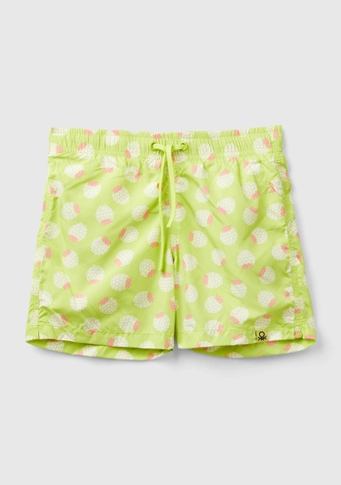  Erkek Çocuk Neon Yeşil Tamamı Desenli Cep Detaylı Beli Büzgülü Kısa Deniz Şortu