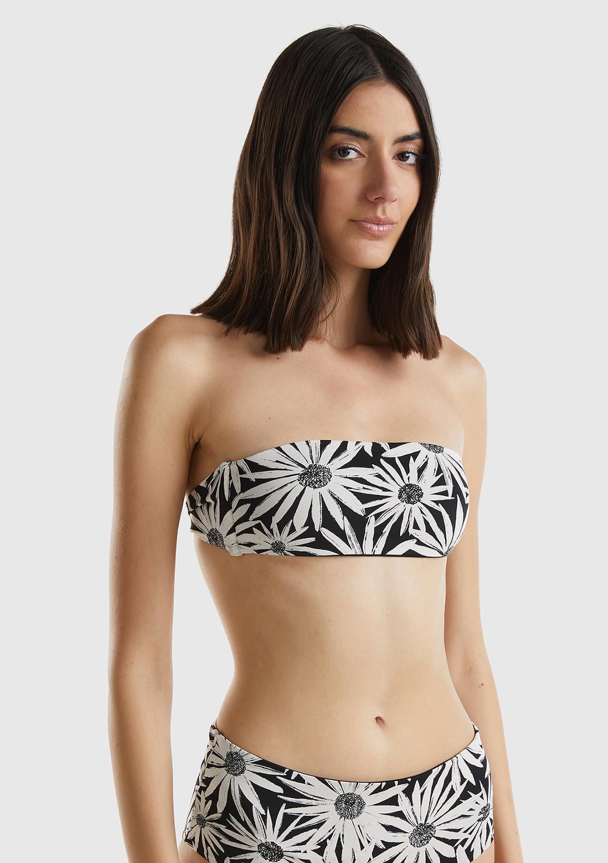  Kadın Beyaz Mix Tamamı Desenli Arkadan Bağlamalı Straplez Bikini Üstü