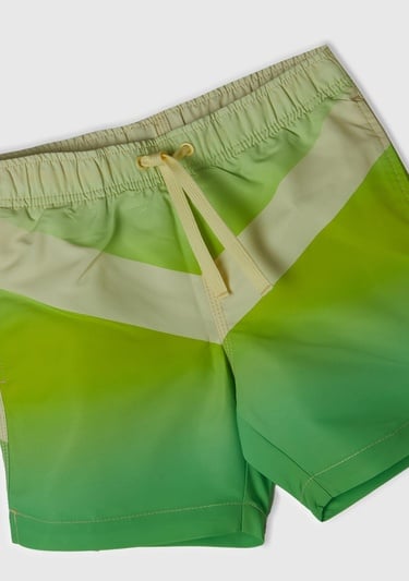  Erkek Çocuk Neon Yeşil Önü Arkası Logo Baskılı Beli Büzgülü Deniz Şortu