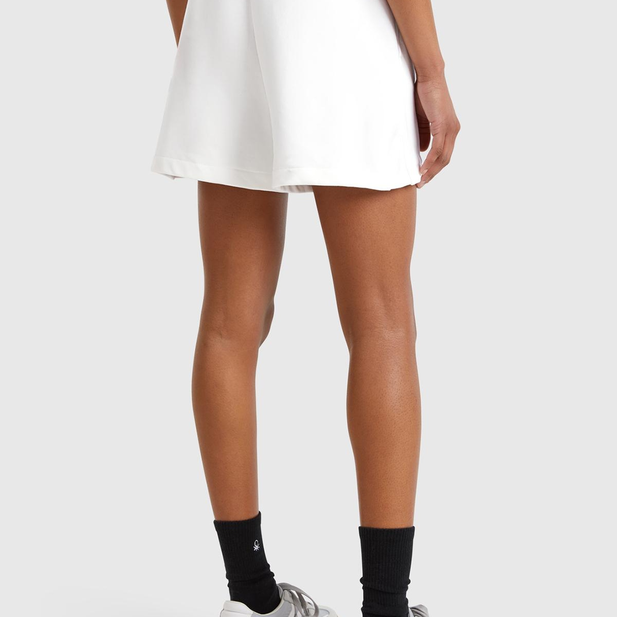 Kadın Beyaz Pamuk Karışımlı Logo Bantlı İpli Yüksek Bel Bermuda Şort