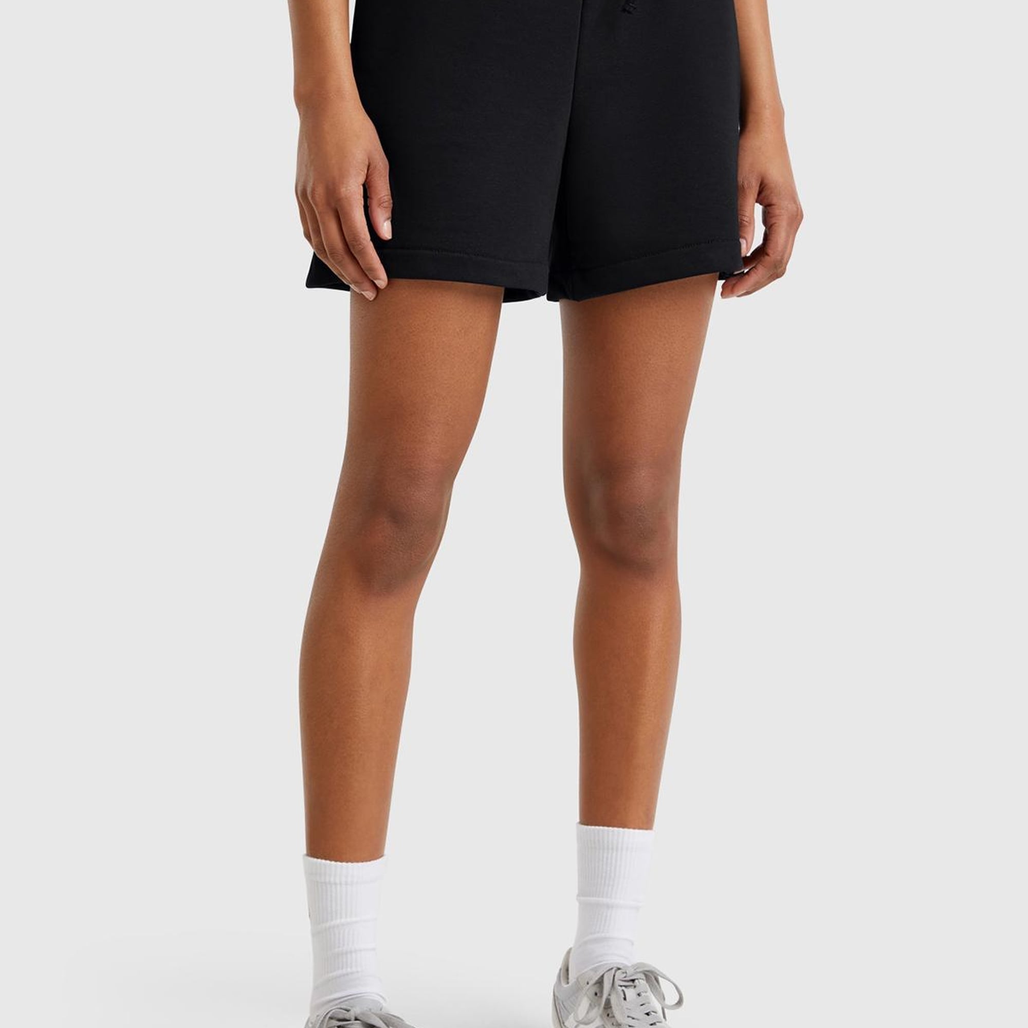 Kadın Siyah Pamuk Karışımlı Logo Bantlı İpli Yüksek Bel Bermuda Şort