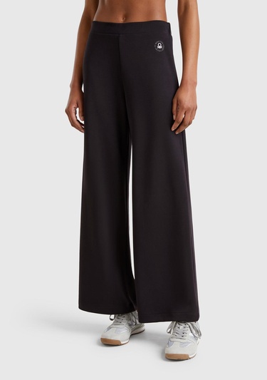  Kadın Siyah Logo Baskılı Beli Lastikli Bol Kesim Eşofman Altı