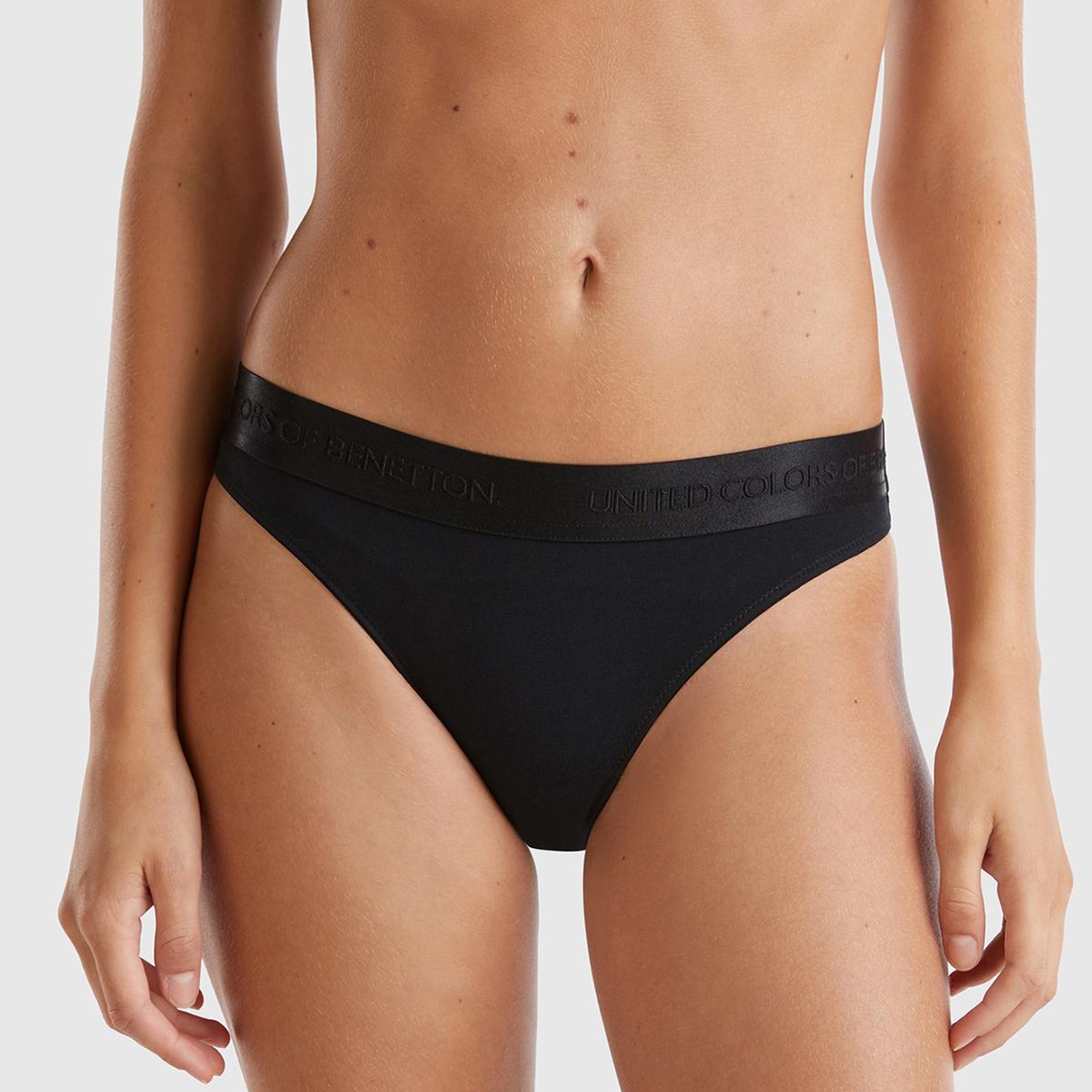 Kadın Siyah Pamuk Karışımlı Logo Bantlı Hipster Kesim Külot