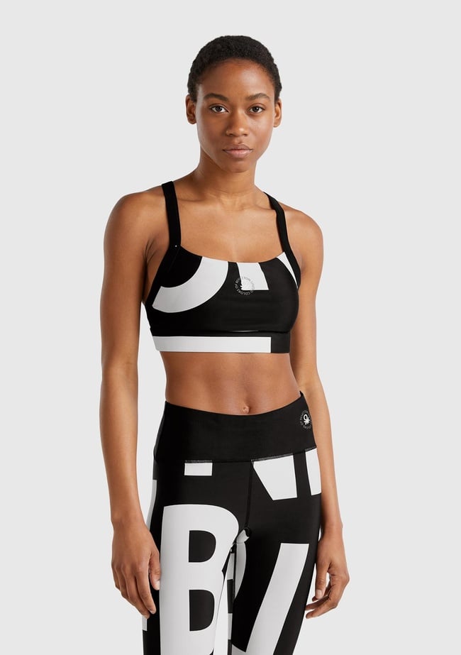  Kadın Siyah Desenli Önü Logo Baskılı Crop Atlet