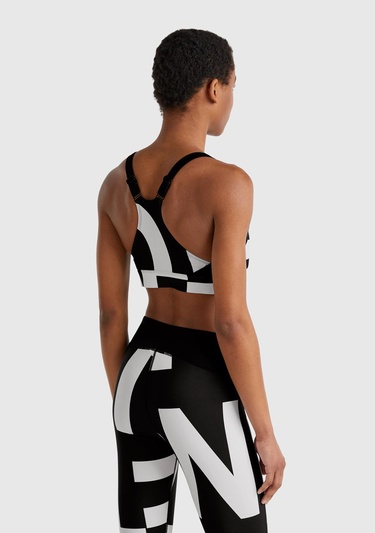  Kadın Siyah Desenli Önü Logo Baskılı Crop Atlet