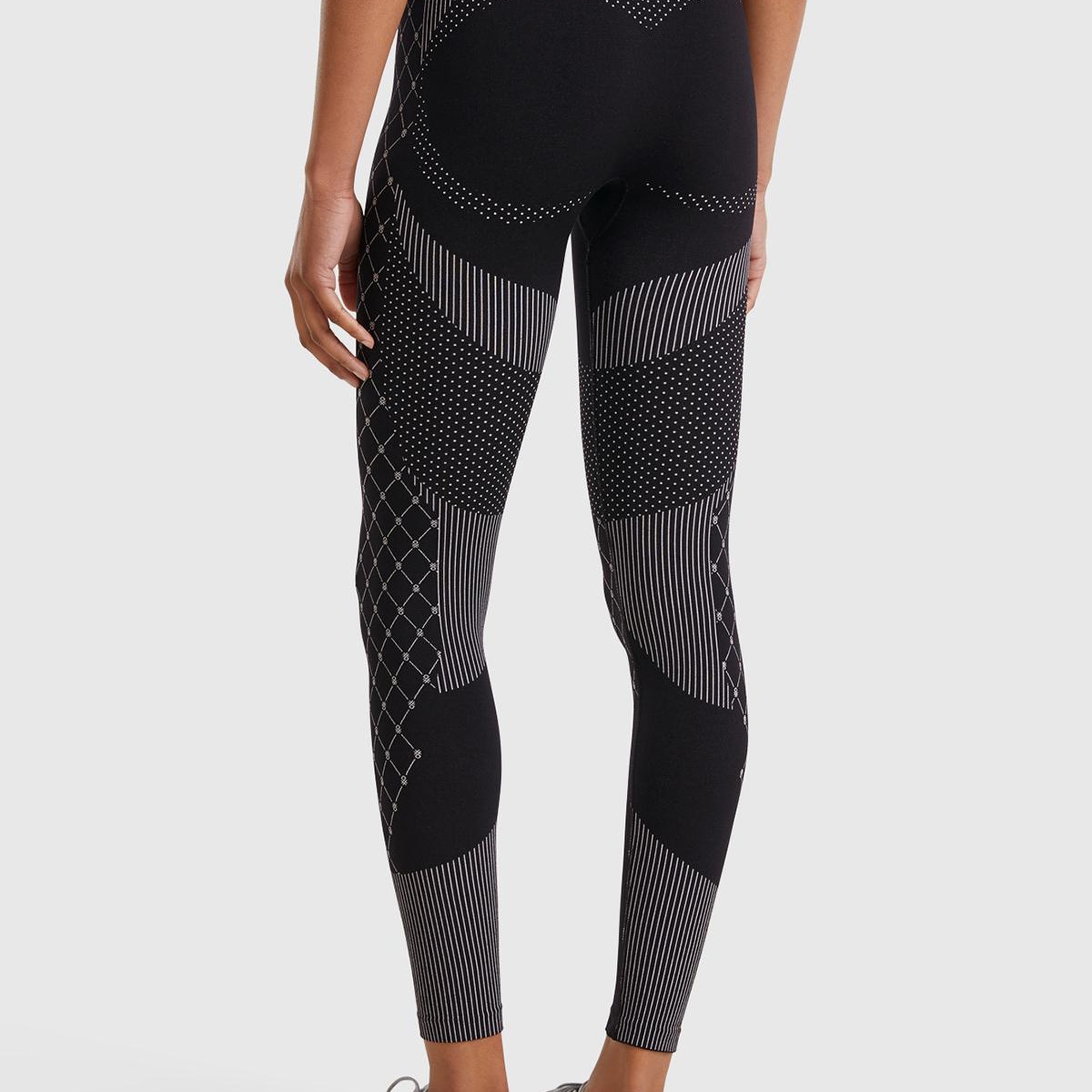 Kadın Siyah Desenli Dikişsiz Tayt