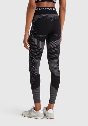  Kadın Siyah Desenli Dikişsiz Tayt